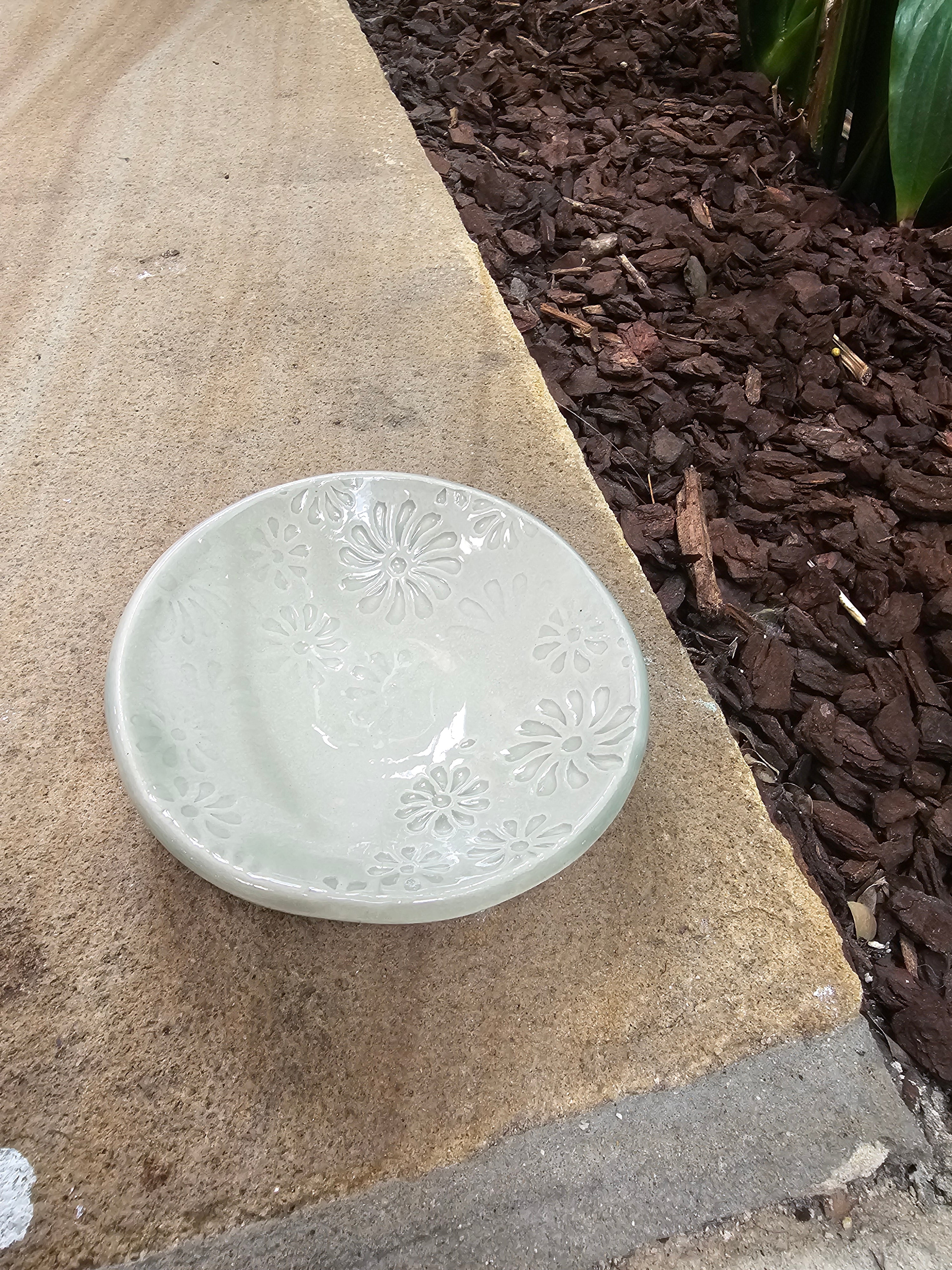 The Worker  - Daisy Ring Dish - Sage Green