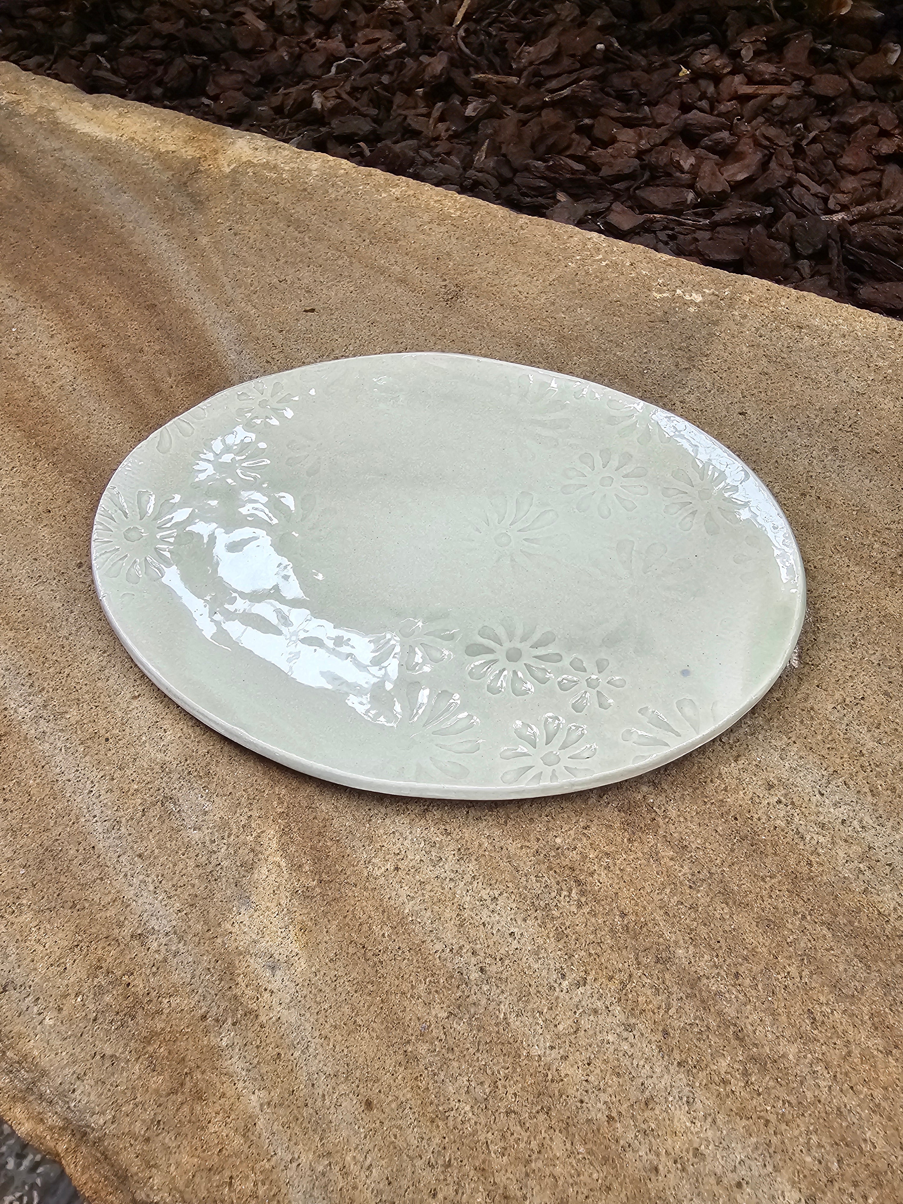 The Worker  - Daisy Trinket Plate - Sage Green