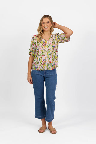 Vassalli - Short Sleeve V Neck Top-Capri