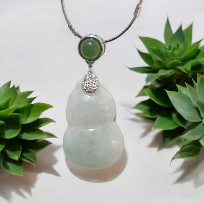 MCJewels - White Jade & Sterling Silver Gourd Shaped Pendant with Chain